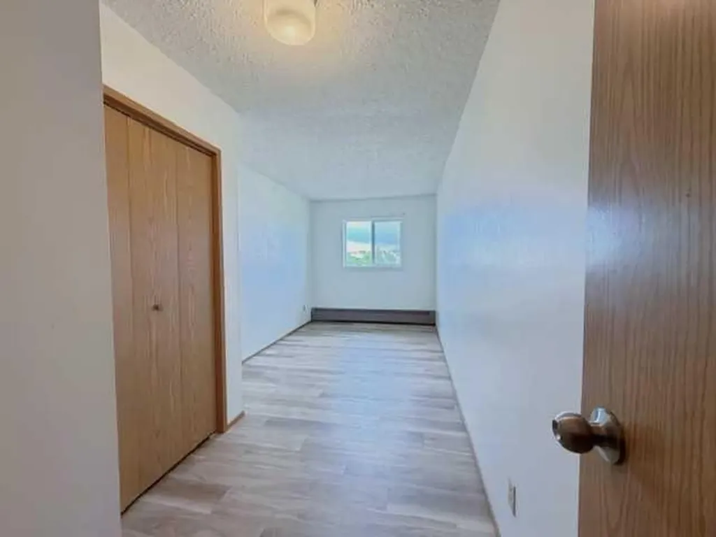 201 12 Avenue SW Slave Lake AB T0G 2A4