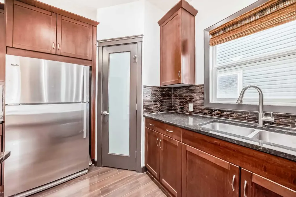 17 Redstone Common NE Calgary AB T3N 0K3
