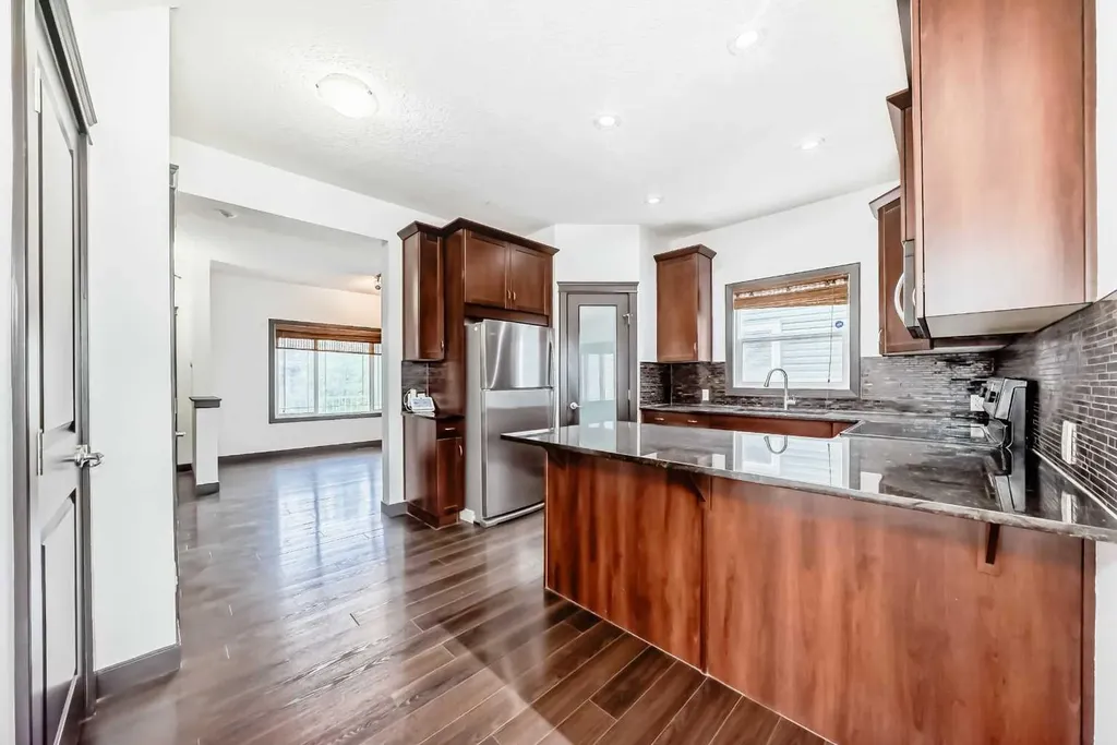 17 Redstone Common NE Calgary AB T3N 0K3