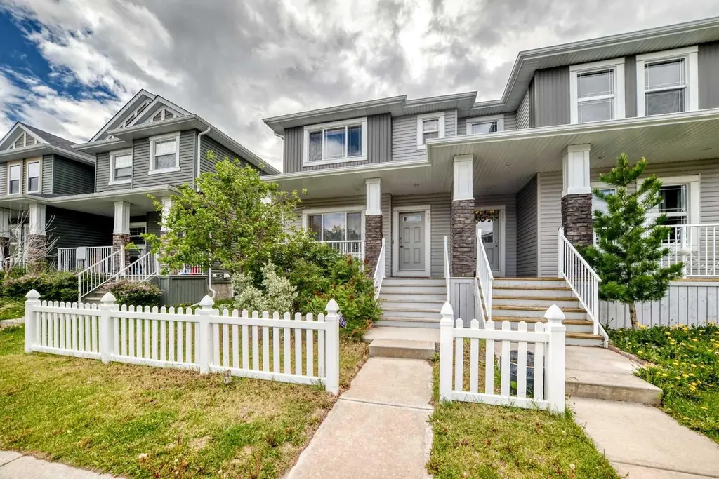 17 Redstone Common NE Calgary AB T3N 0K3