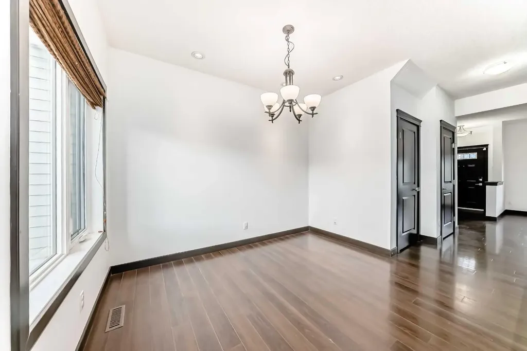17 Redstone Common NE Calgary AB T3N 0K3