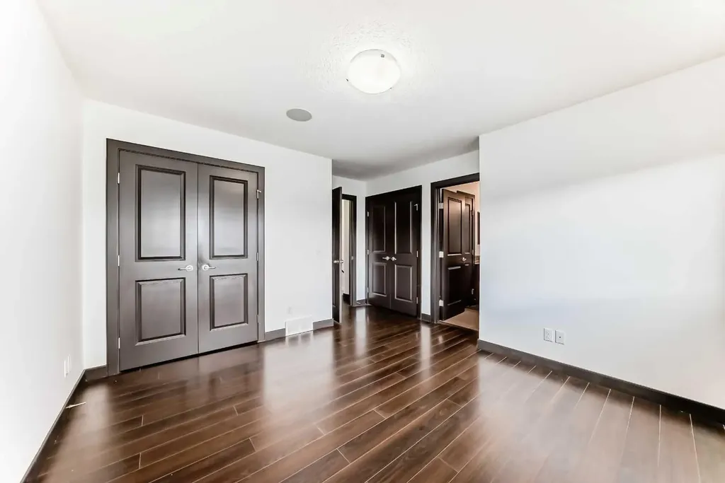 17 Redstone Common NE Calgary AB T3N 0K3