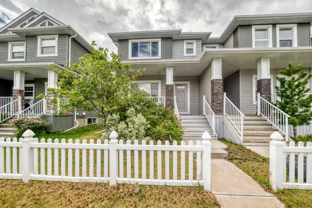 17 Redstone Common NE Calgary AB T3N 0K3