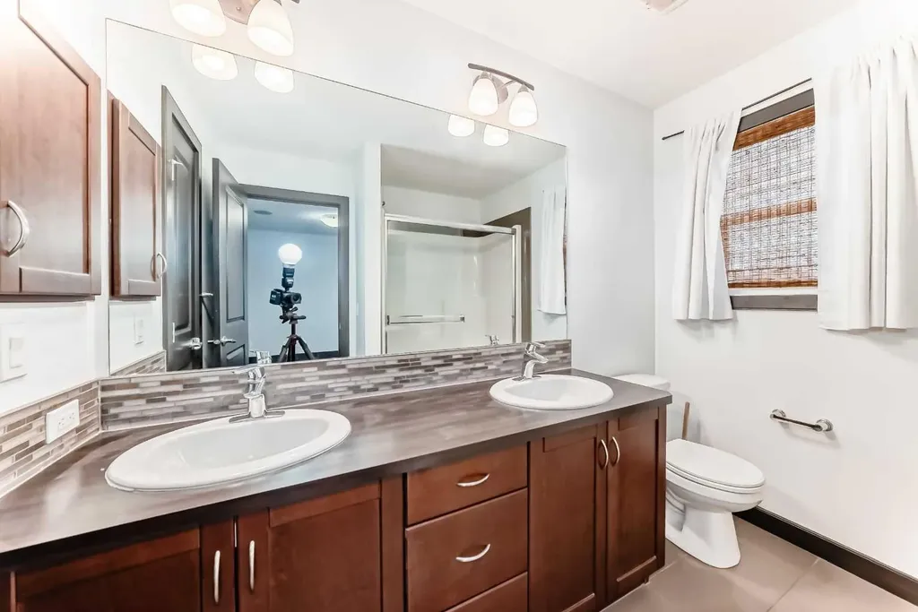 17 Redstone Common NE Calgary AB T3N 0K3