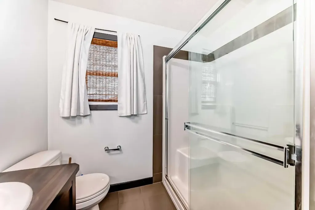 17 Redstone Common NE Calgary AB T3N 0K3