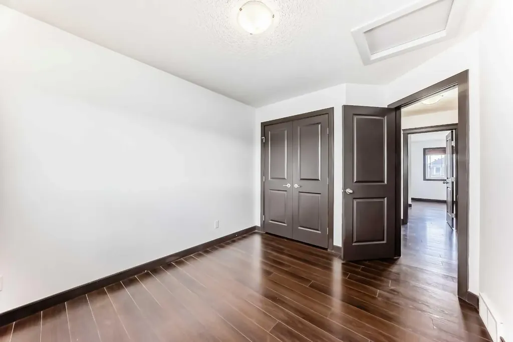 17 Redstone Common NE Calgary AB T3N 0K3