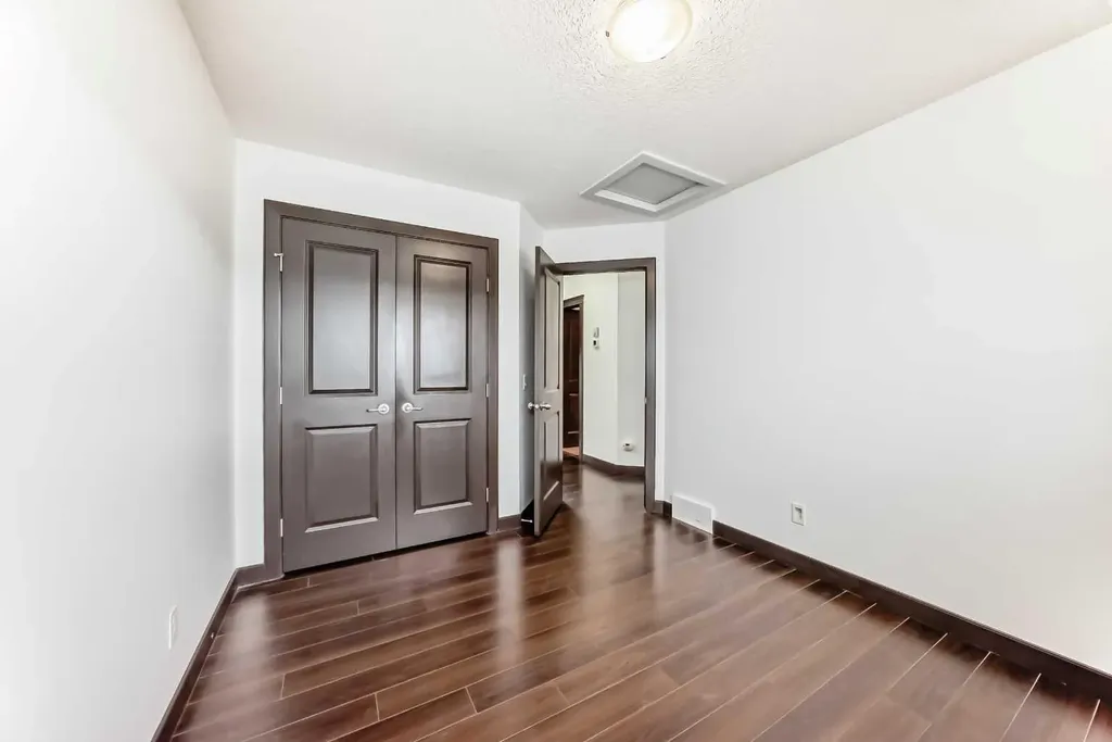 17 Redstone Common NE Calgary AB T3N 0K3