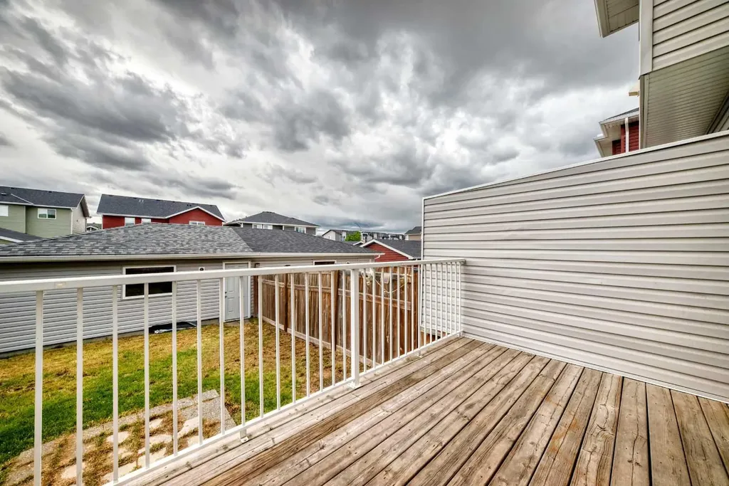 17 Redstone Common NE Calgary AB T3N 0K3