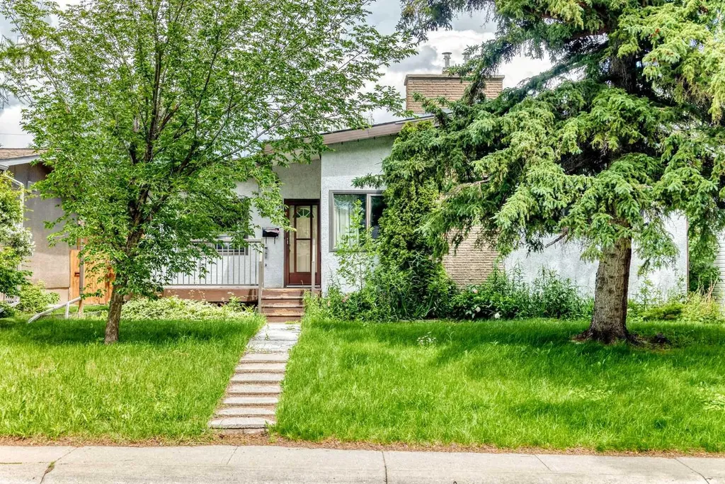 2912 Brentwood Boulevard NW Calgary AB T2l 1J5