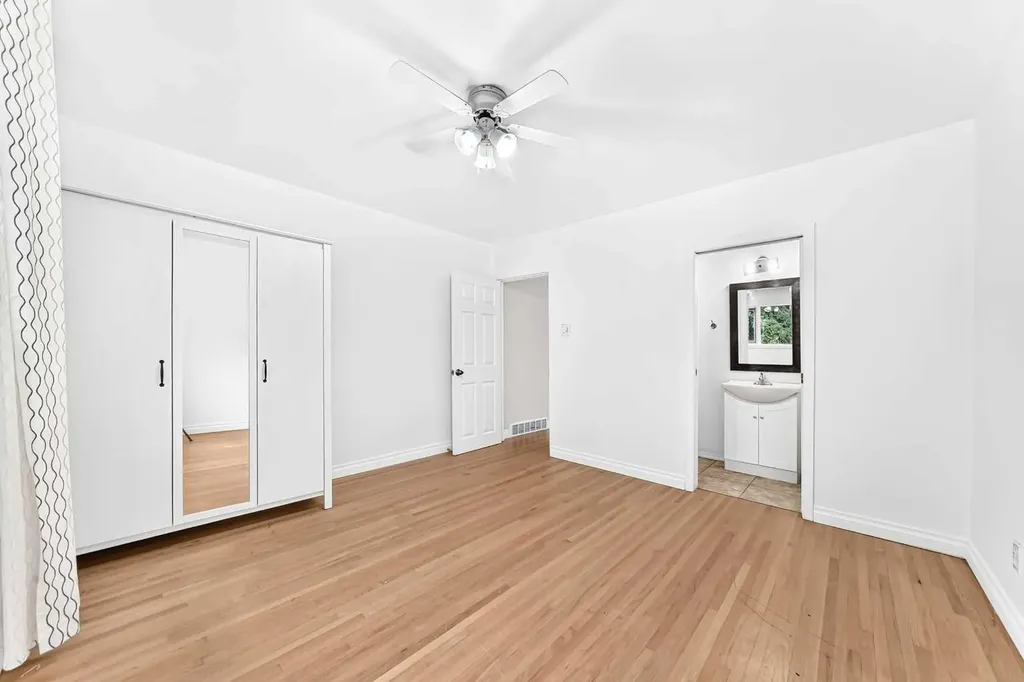 2912 Brentwood Boulevard NW Calgary AB T2l 1J5