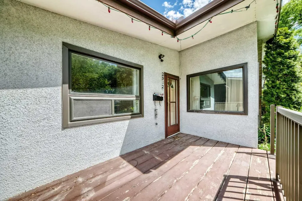 2912 Brentwood Boulevard NW Calgary AB T2l 1J5