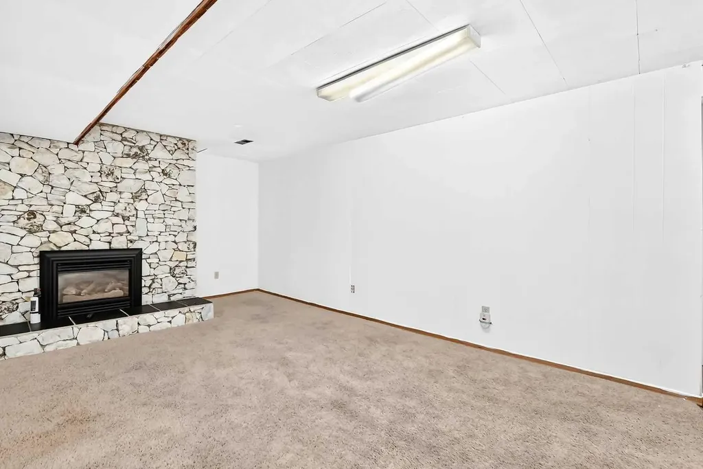 2912 Brentwood Boulevard NW Calgary AB T2l 1J5