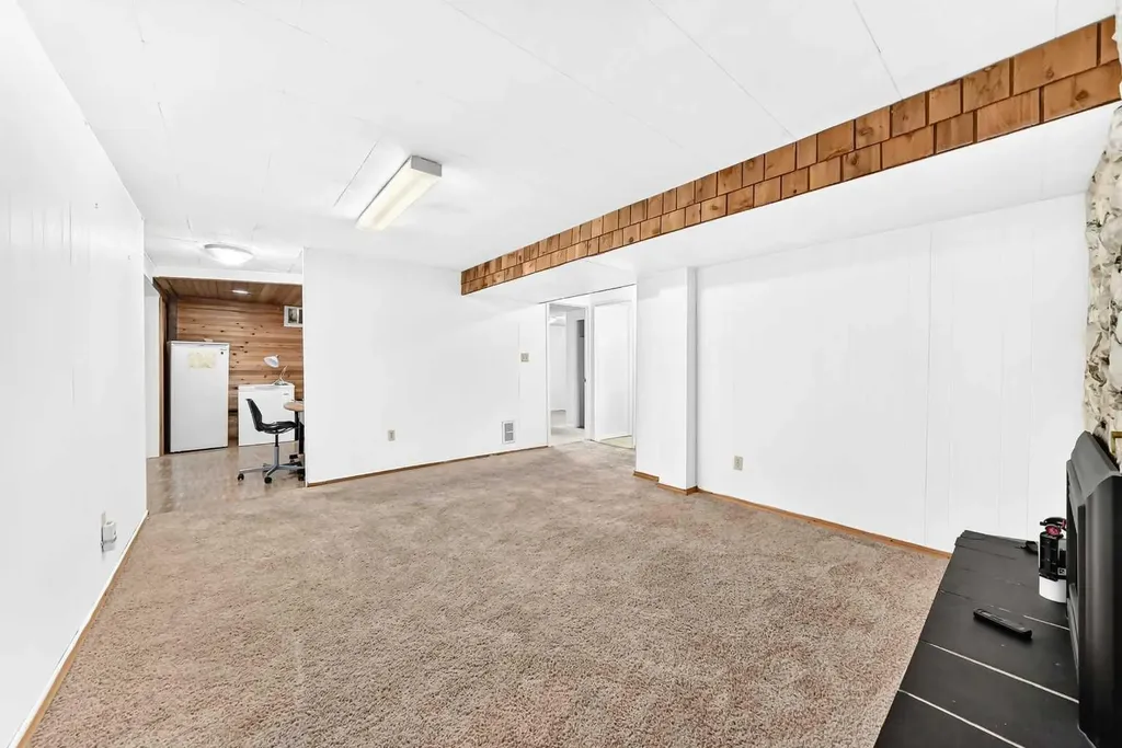 2912 Brentwood Boulevard NW Calgary AB T2l 1J5