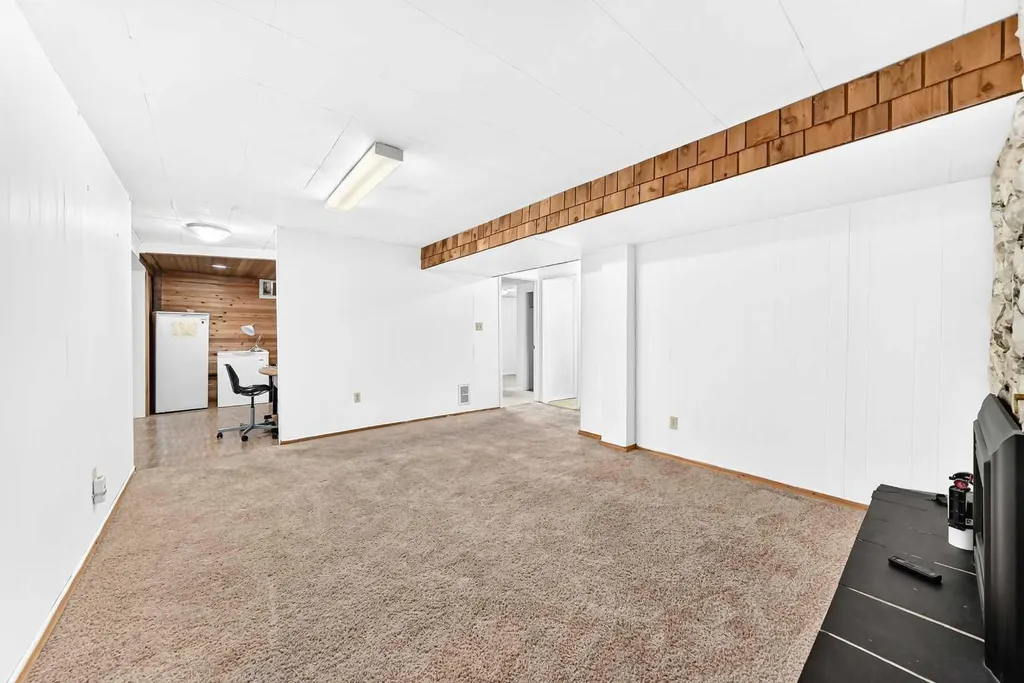 2912 Brentwood Boulevard NW Calgary AB T2l 1J5