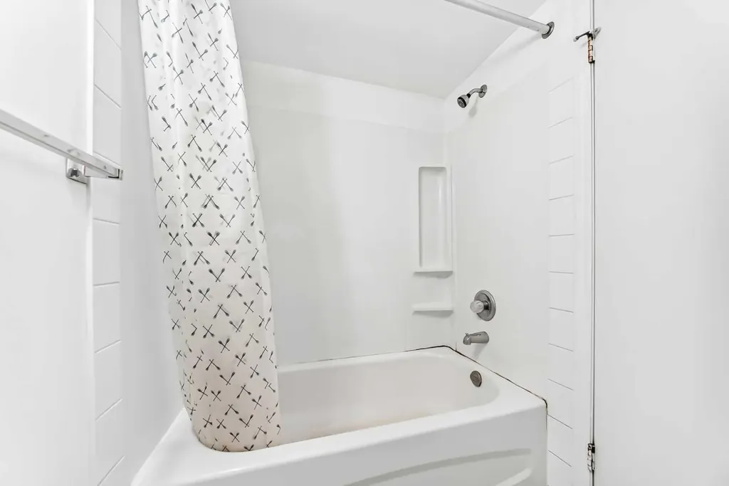 2912 Brentwood Boulevard NW Calgary AB T2l 1J5