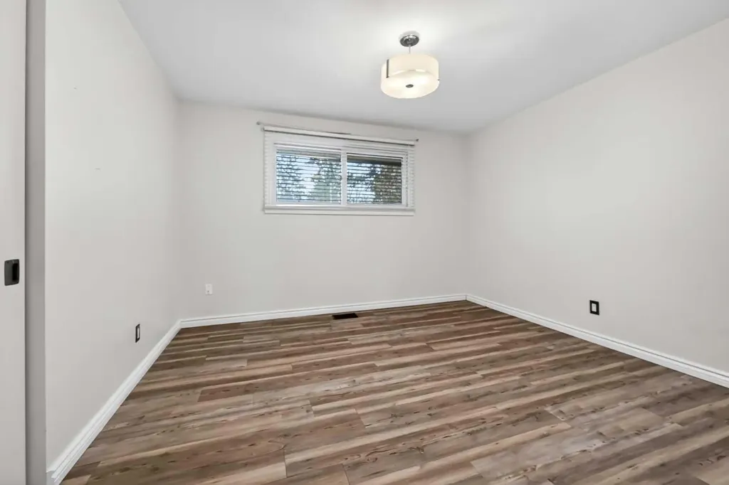 81 Westminster Drive SW Calgary AB T3C 2T2
