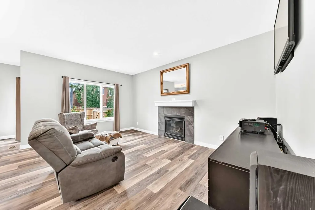 41 Walcrest Way SE Calgary AB T2X 4G4