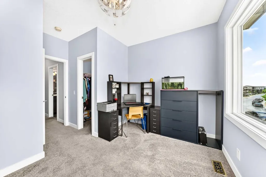 41 Walcrest Way SE Calgary AB T2X 4G4