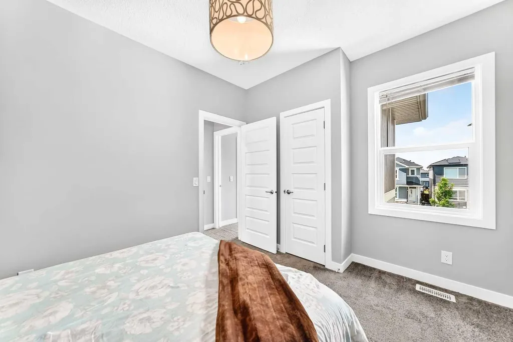 41 Walcrest Way SE Calgary AB T2X 4G4