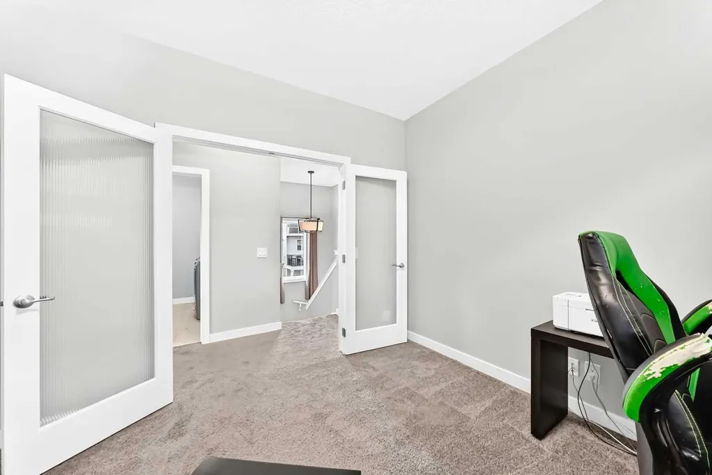 41 Walcrest Way SE Calgary AB T2X 4G4