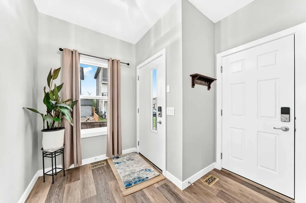 41 Walcrest Way SE Calgary AB T2X 4G4