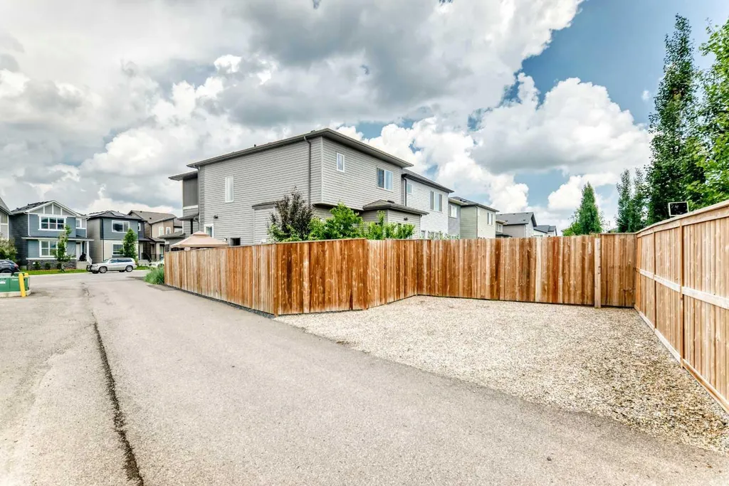 41 Walcrest Way SE Calgary AB T2X 4G4