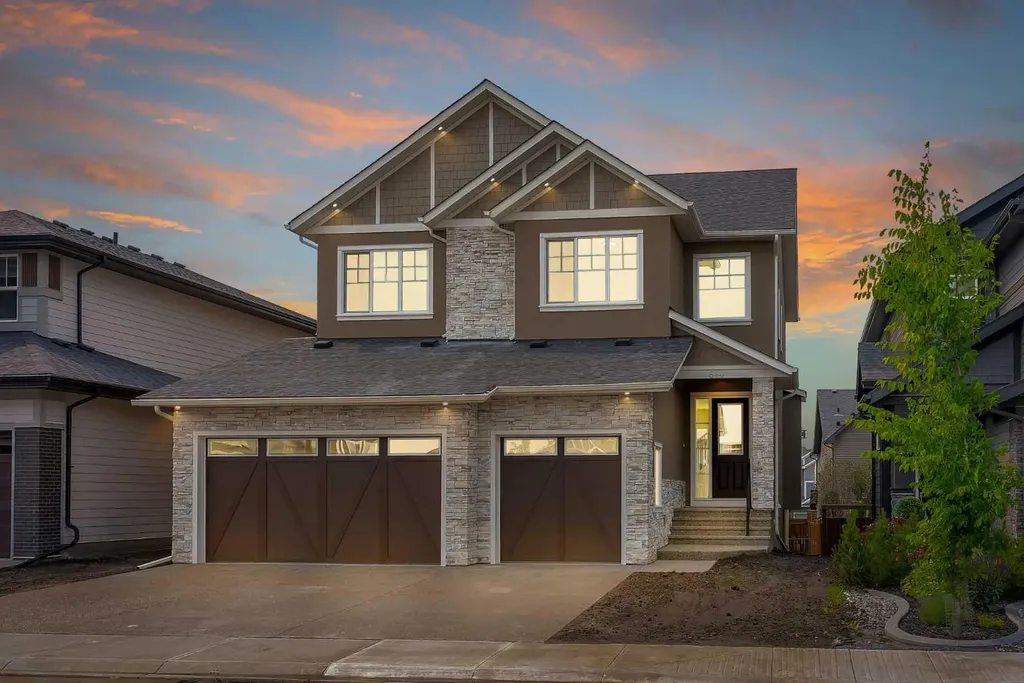 644 Legacy Woods Circle SE Calgary AB T2X 5A8