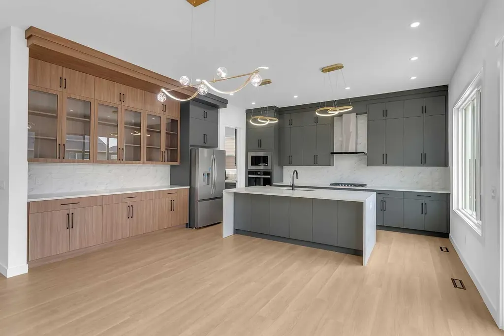 644 Legacy Woods Circle SE Calgary AB T2X 5A8