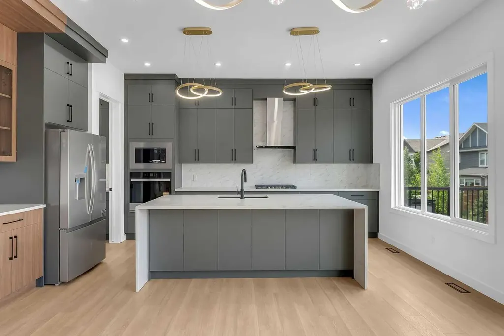 644 Legacy Woods Circle SE Calgary AB T2X 5A8
