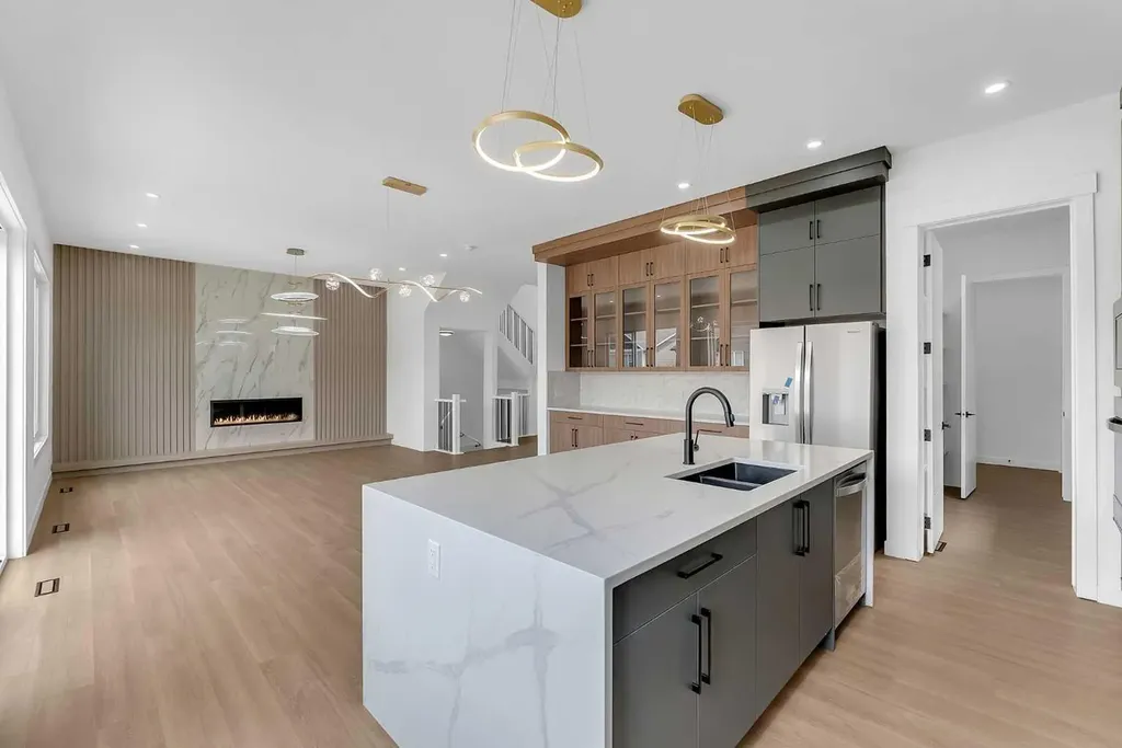 644 Legacy Woods Circle SE Calgary AB T2X 5A8