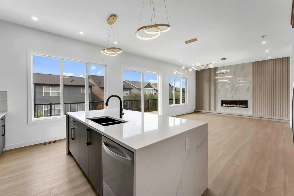 644 Legacy Woods Circle SE Calgary AB T2X 5A8