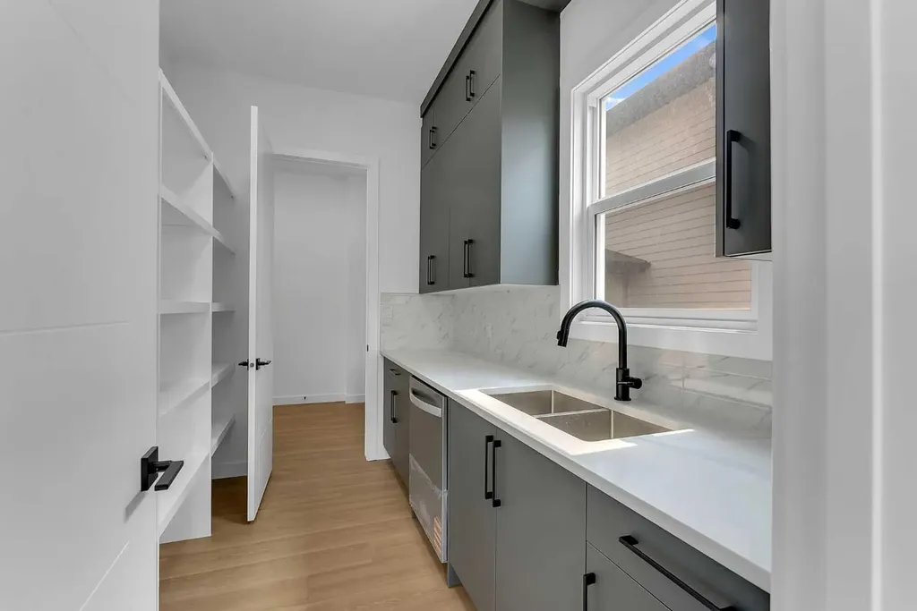 644 Legacy Woods Circle SE Calgary AB T2X 5A8