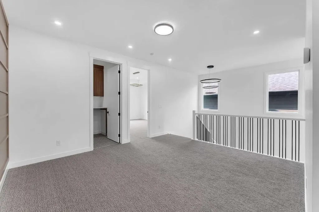644 Legacy Woods Circle SE Calgary AB T2X 5A8
