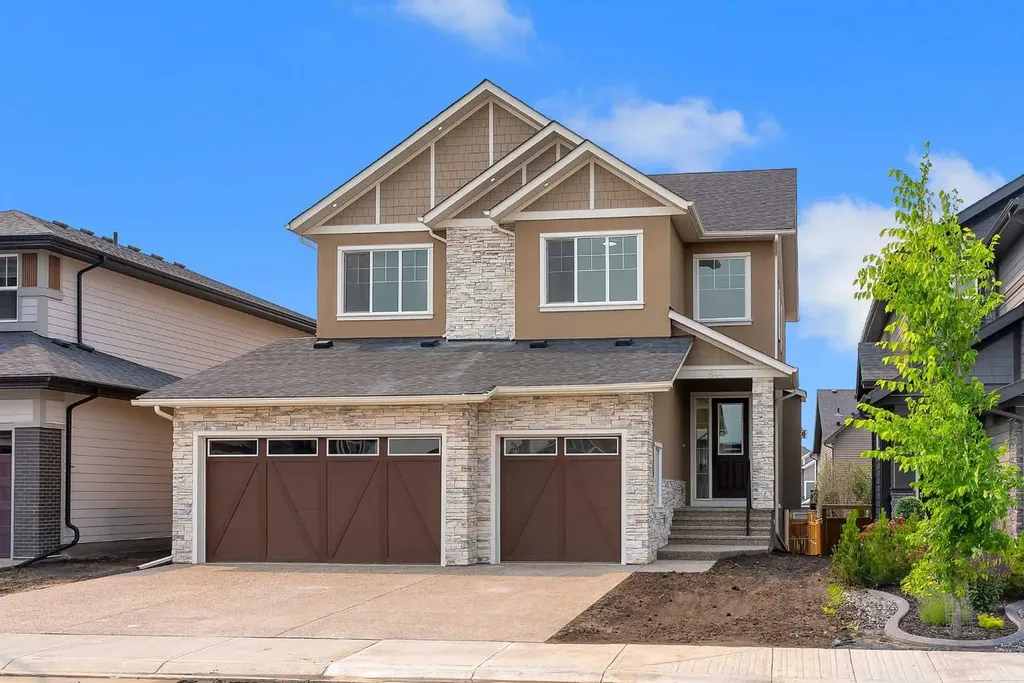 644 Legacy Woods Circle SE Calgary AB T2X 5A8