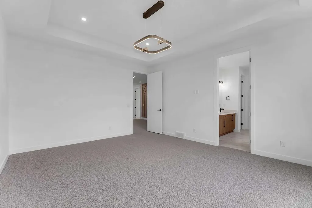 644 Legacy Woods Circle SE Calgary AB T2X 5A8