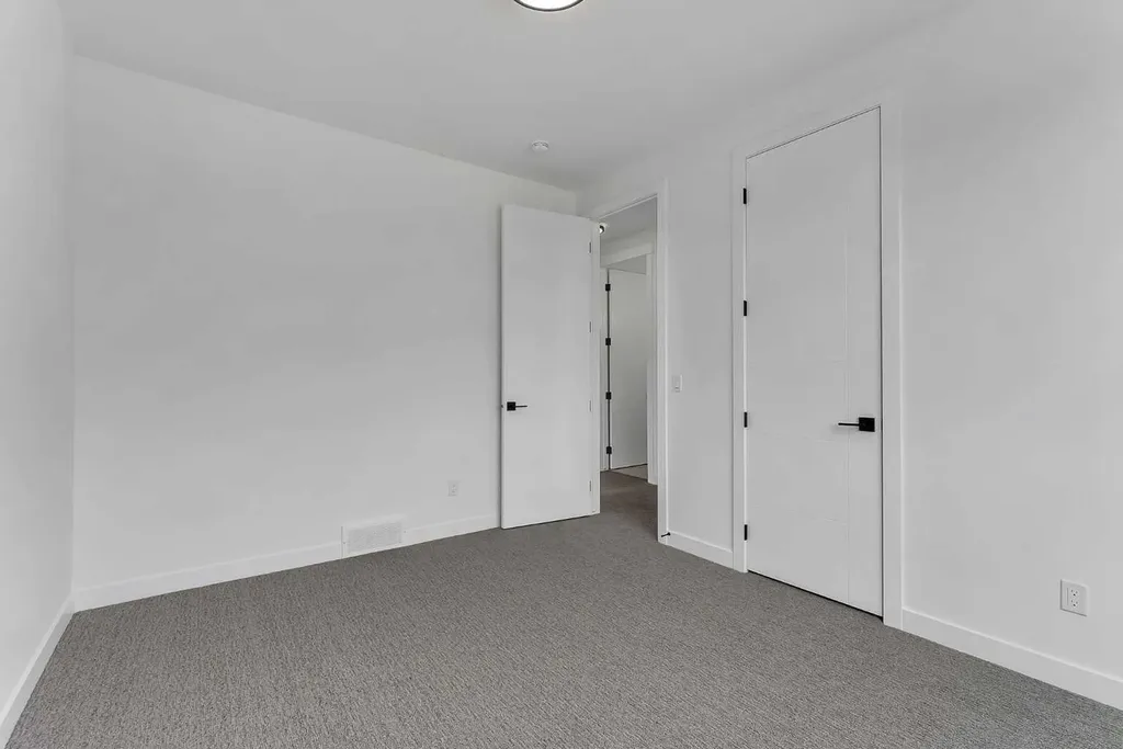 644 Legacy Woods Circle SE Calgary AB T2X 5A8
