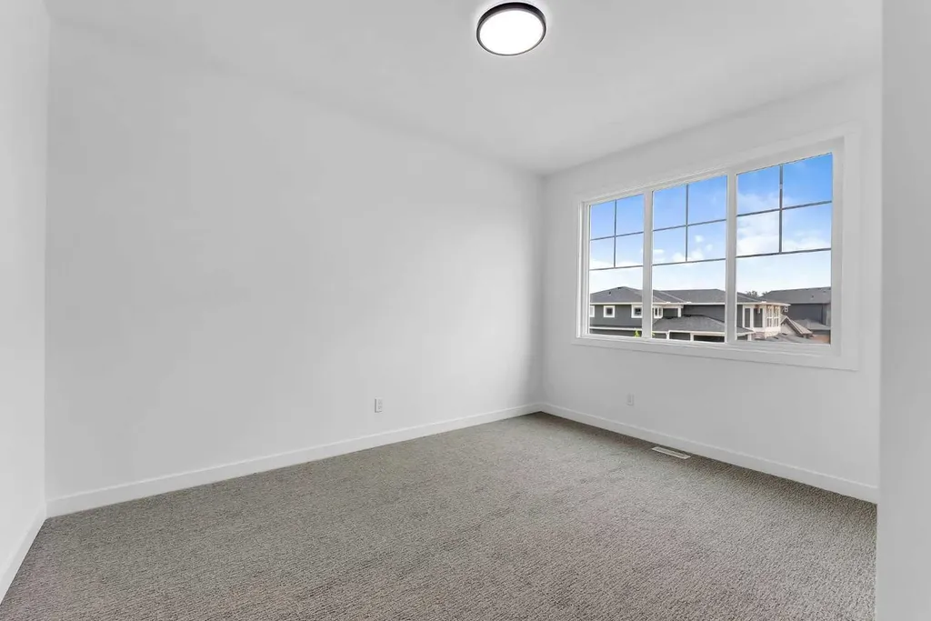 644 Legacy Woods Circle SE Calgary AB T2X 5A8