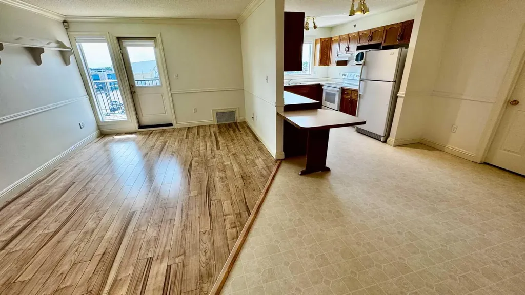 9919 99 Avenue Grande Prairie AB T8V 0R6