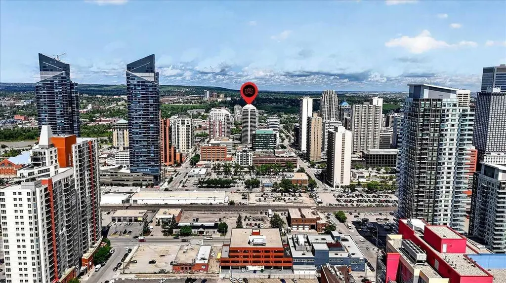 1078 6 Avenue SW Calgary AB T2P 5N6