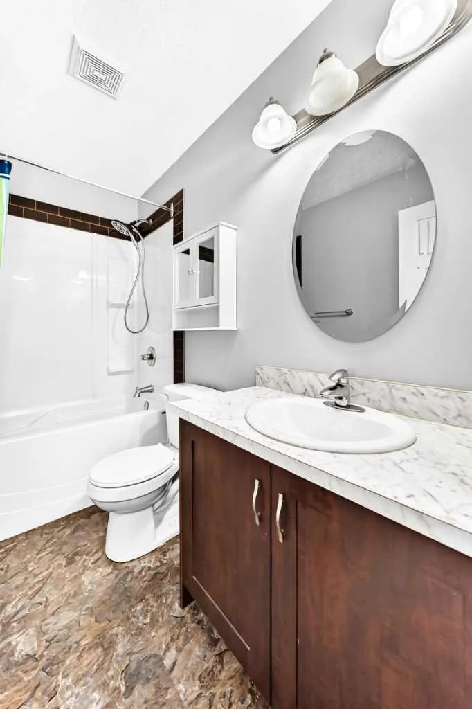 325 Evanspark Gardens NW Calgary AB T3P 0G6