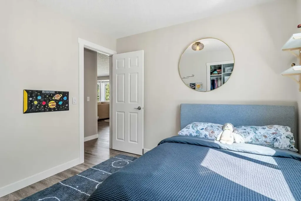 78 Edgevalley Close NW Calgary AB T3A 5E9