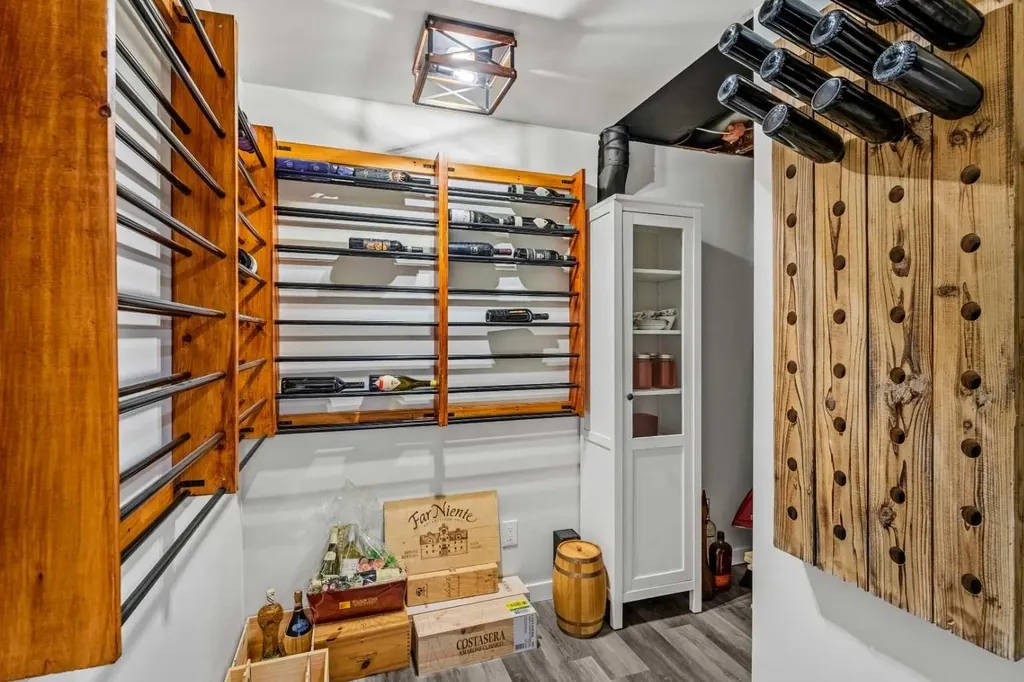 78 Edgevalley Close NW Calgary AB T3A 5E9
