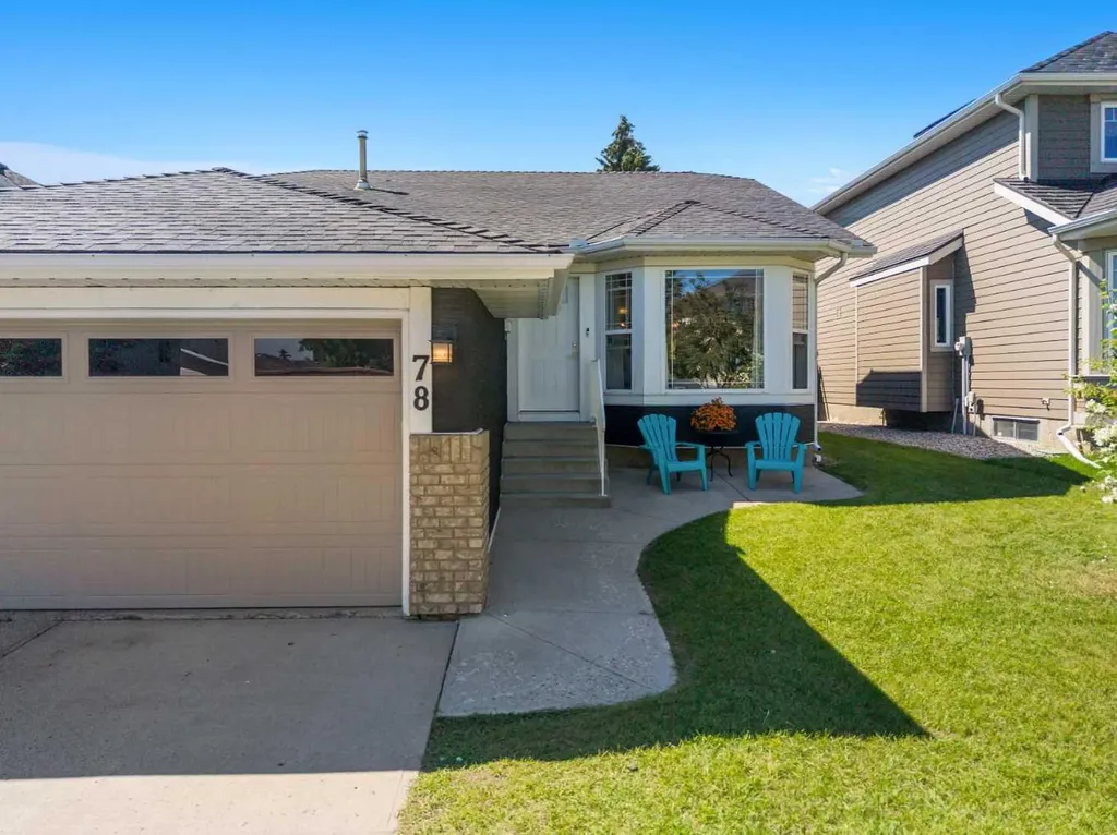 78 Edgevalley Close NW Calgary AB T3A 5E9