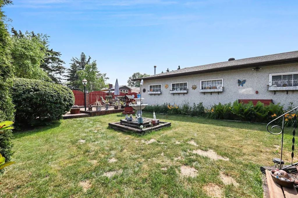 8627 Athabasca Street SE Calgary AB T2H1S2