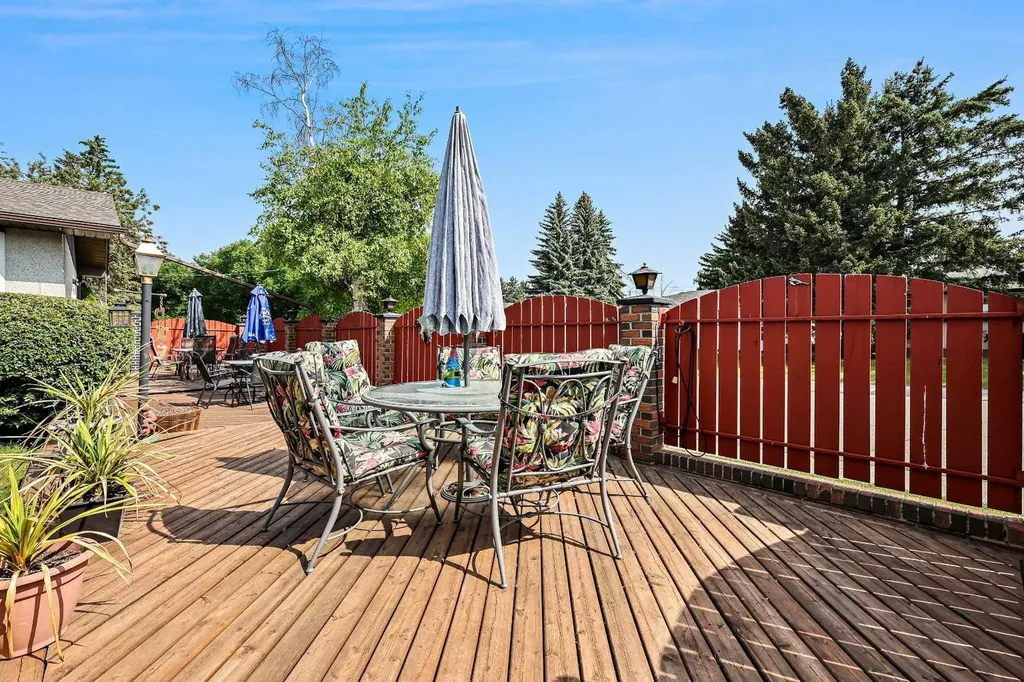 8627 Athabasca Street SE Calgary AB T2H1S2
