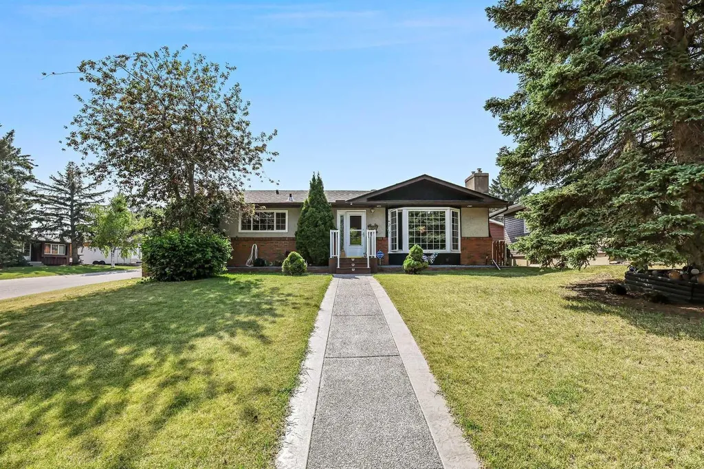 8627 Athabasca Street SE Calgary AB T2H1S2