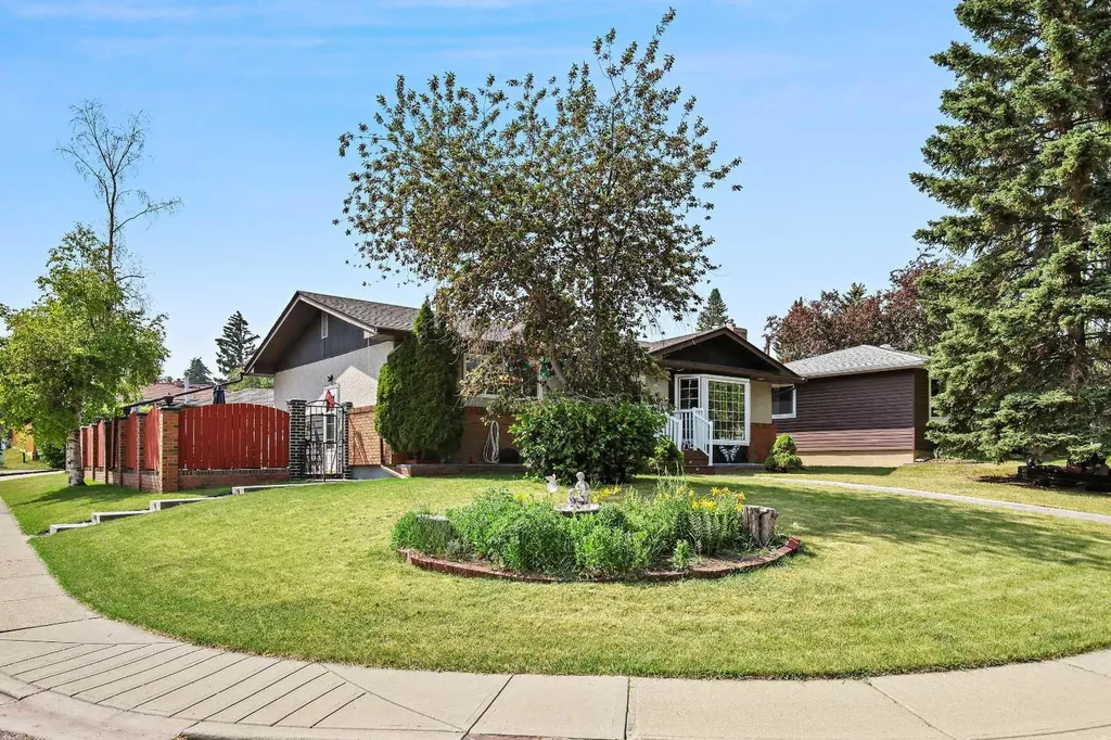 8627 Athabasca Street SE Calgary AB T2H1S2