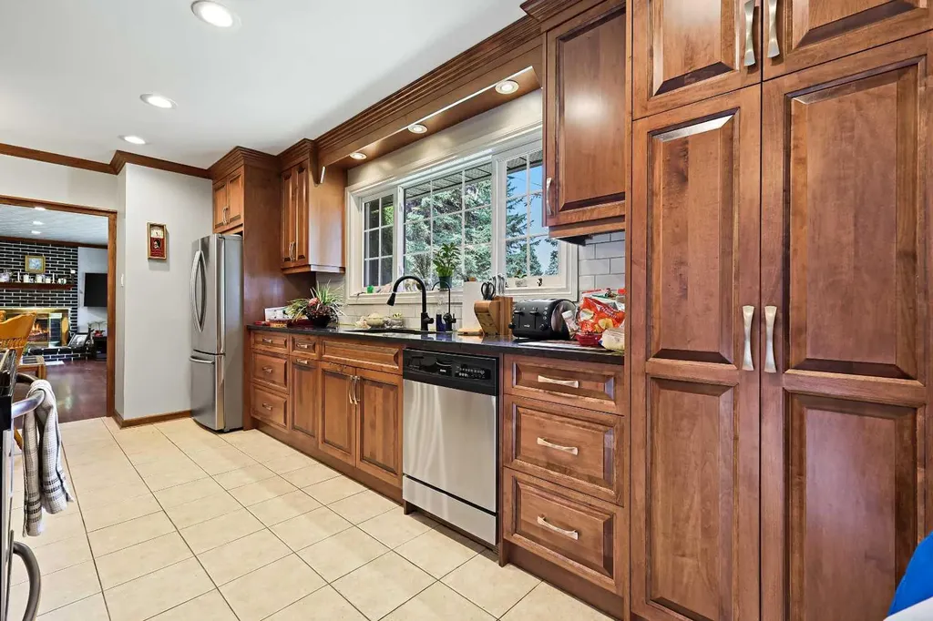 8627 Athabasca Street SE Calgary AB T2H1S2
