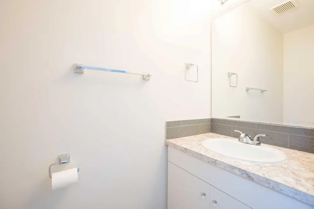 19 Chilcotin Lane W Lethbridge AB T1K 7G8
