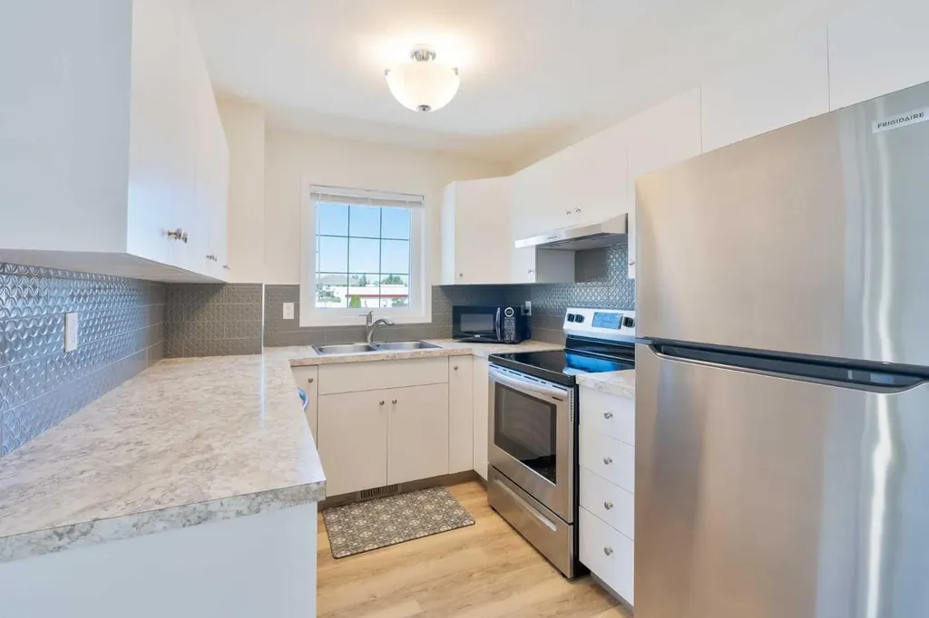19 Chilcotin Lane W Lethbridge AB T1K 7G8